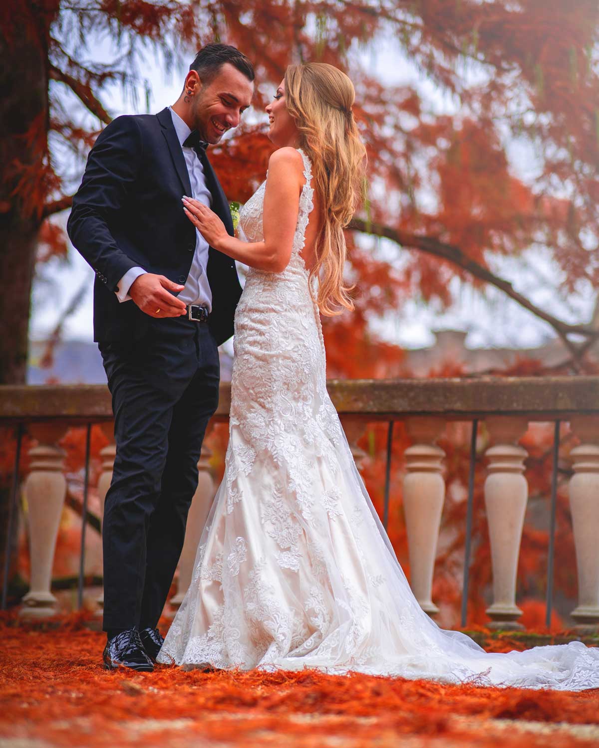 Lire la suite à propos de l’article Les avantages d’un mariage en automne : une saison magique pour célébrer votre union