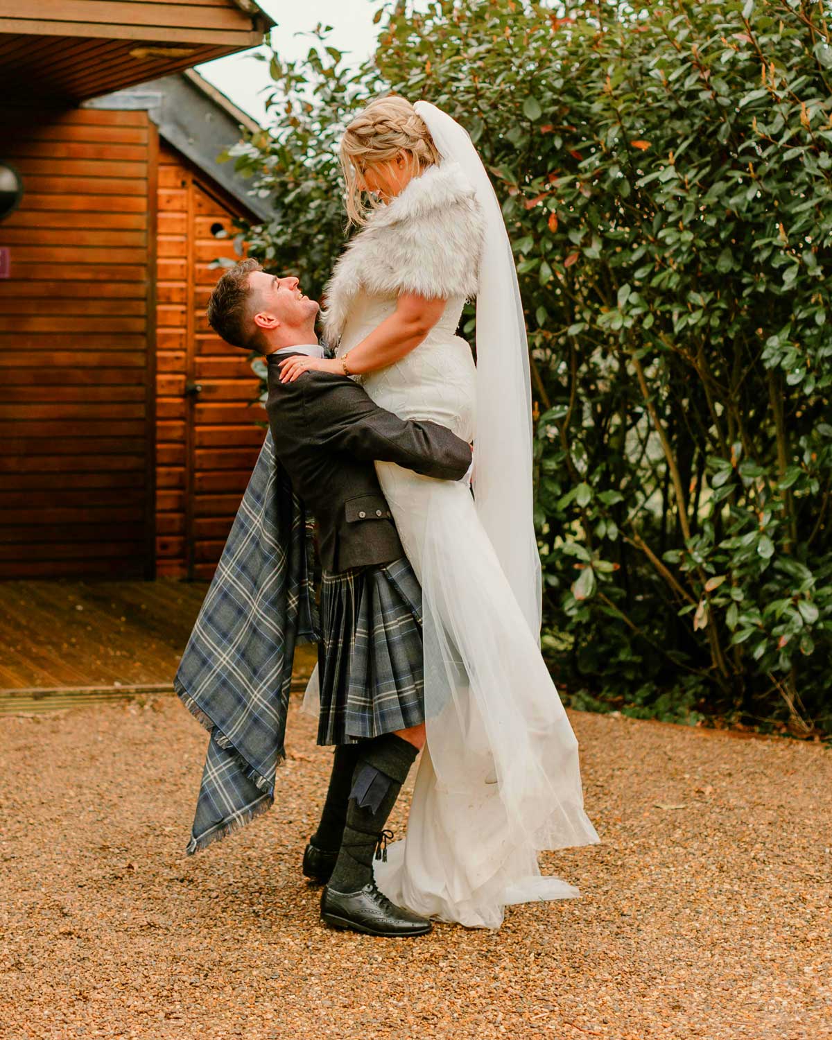 les coutumes de mariage du monde les plus étonnantes