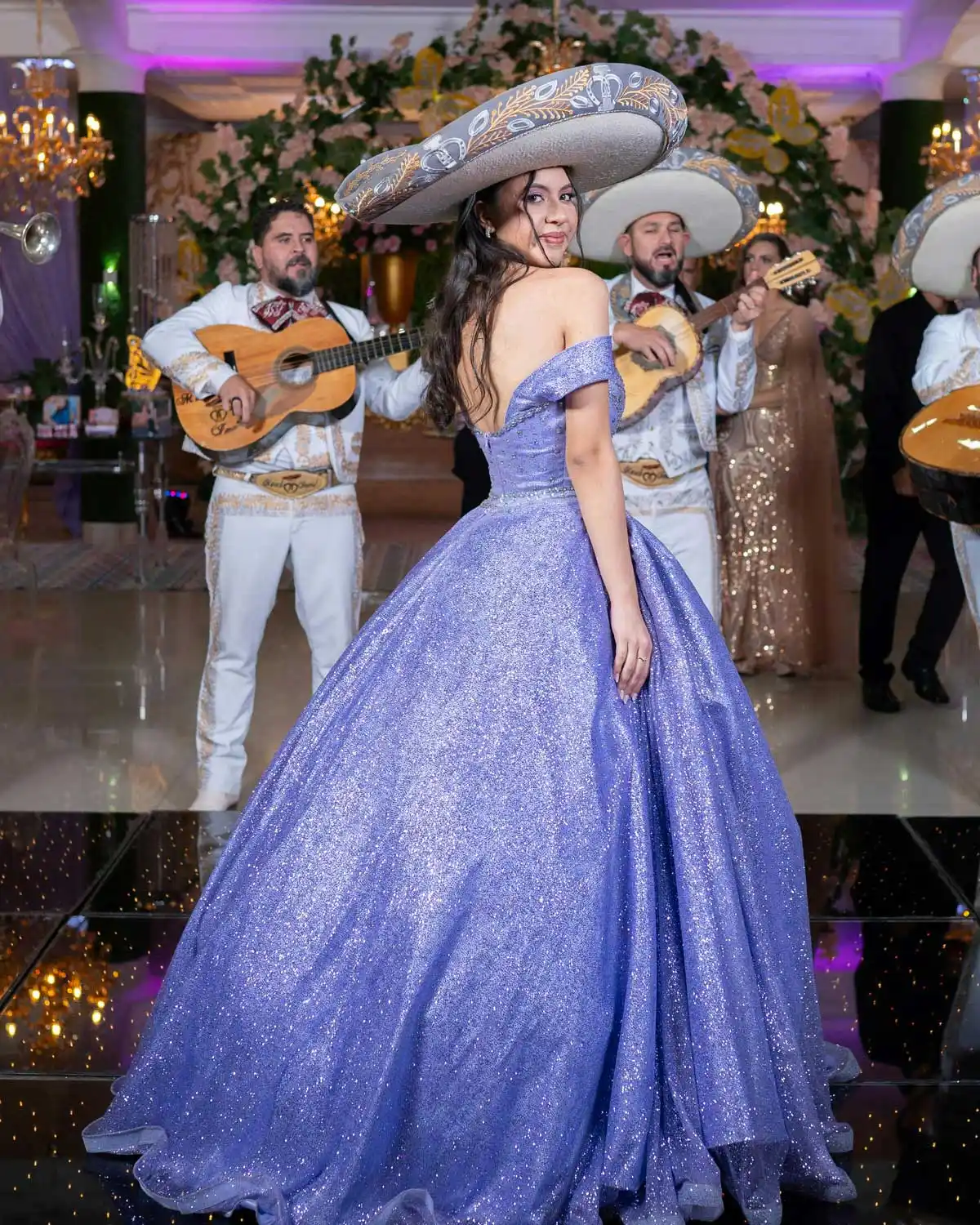 salle reception originale