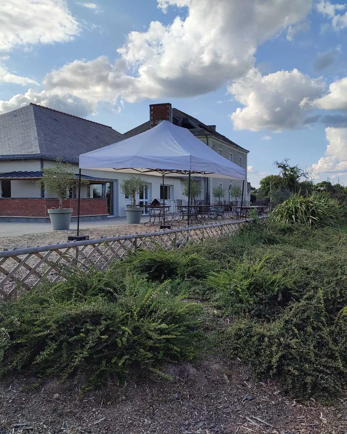 Trouver la salle de mariage idéale : guide complet pour un choix parfait et une préparation sereine