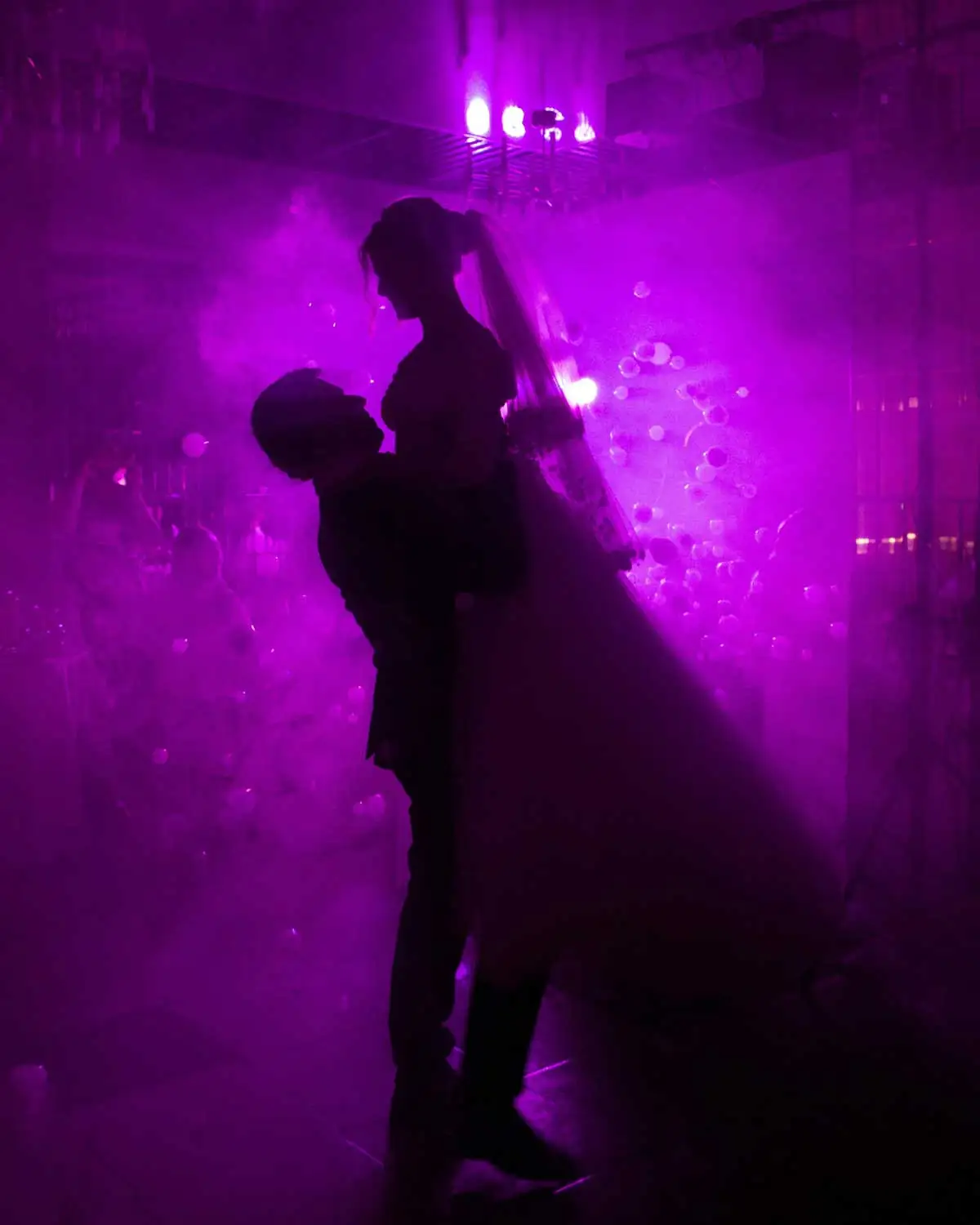 Pourquoi réserver tôt votre salle de réception pour un mariage réussi ?