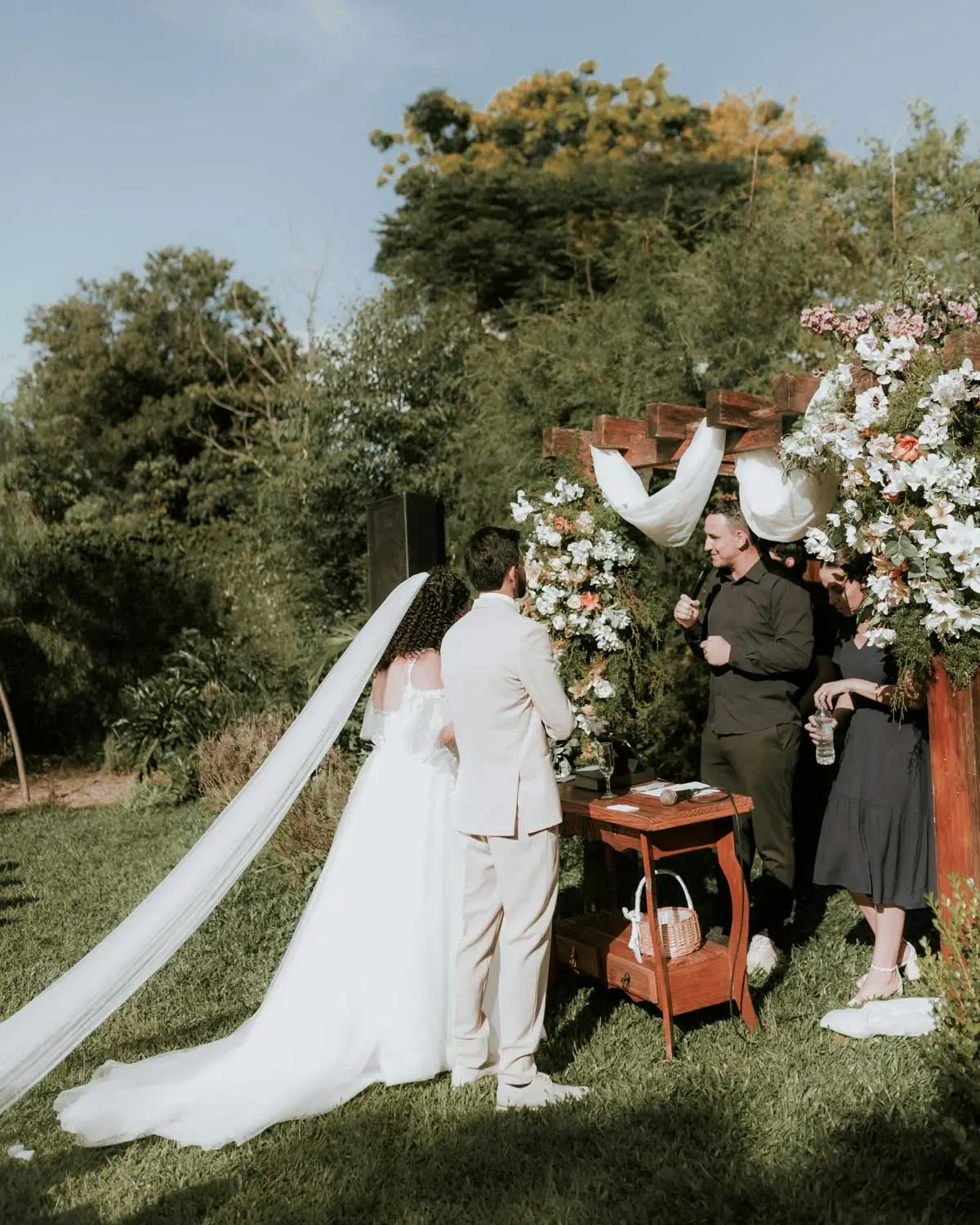 Quels avantages à choisir une salle de mariage avec espace extérieur ?