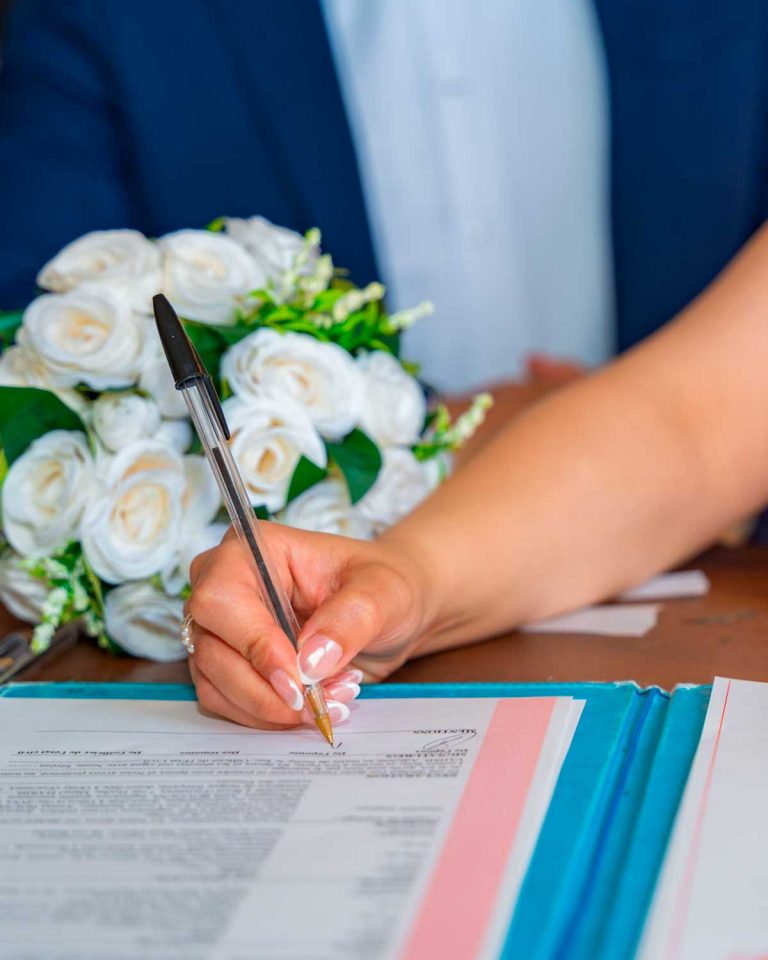 Comment réussir l’organisation de votre mariage autour de la salle idéale ?{"self":[{"href":"https://www.domainedebeaulieu.eu/wp-json/wp/v2/posts/19674","targetHints":{"allow":["GET","POST","PUT","PATCH","DELETE"]}}],"collection":[{"href":"https://www.domainedebeaulieu.eu/wp-json/wp/v2/posts"}],"about":[{"href":"https://www.domainedebeaulieu.eu/wp-json/wp/v2/types/post"}],"author":[{"embeddable":true,"href":"https://www.domainedebeaulieu.eu/wp-json/wp/v2/users/4"}],"replies":[{"embeddable":true,"href":"https://www.domainedebeaulieu.eu/wp-json/wp/v2/comments?post=19674"}],"version-history":[{"count":1,"href":"https://www.domainedebeaulieu.eu/wp-json/wp/v2/posts/19674/revisions"}],"predecessor-version":[{"id":19725,"href":"https://www.domainedebeaulieu.eu/wp-json/wp/v2/posts/19674/revisions/19725"}],"wp:featuredmedia":[{"embeddable":true,"href":"https://www.domainedebeaulieu.eu/wp-json/wp/v2/media/19688"}],"wp:attachment":[{"href":"https://www.domainedebeaulieu.eu/wp-json/wp/v2/media?parent=19674"}],"wp:term":[{"taxonomy":"category","embeddable":true,"href":"https://www.domainedebeaulieu.eu/wp-json/wp/v2/categories?post=19674"},{"taxonomy":"post_tag","embeddable":true,"href":"https://www.domainedebeaulieu.eu/wp-json/wp/v2/tags?post=19674"}],"wp:action-publish":[{"href":"https://www.domainedebeaulieu.eu/wp-json/wp/v2/posts/19674"}],"wp:action-unfiltered-html":[{"href":"https://www.domainedebeaulieu.eu/wp-json/wp/v2/posts/19674"}],"wp:action-sticky":[{"href":"https://www.domainedebeaulieu.eu/wp-json/wp/v2/posts/19674"}],"wp:action-assign-author":[{"href":"https://www.domainedebeaulieu.eu/wp-json/wp/v2/posts/19674"}],"wp:action-create-categories":[{"href":"https://www.domainedebeaulieu.eu/wp-json/wp/v2/posts/19674"}],"wp:action-assign-categories":[{"href":"https://www.domainedebeaulieu.eu/wp-json/wp/v2/posts/19674"}],"wp:action-create-tags":[{"href":"https://www.domainedebeaulieu.eu/wp-json/wp/v2/posts/19674"}],"wp:action-assign-tags":[{"href":"https://www.domainedebeaulieu.eu/wp-json/wp/v2/posts/19674"}],"curies":[{"name":"wp","href":"https://api.w.org/{rel}","templated":true}]}{"type":"text","text":{"content":"Comment réussir l’organisation de votre mariage autour de la salle idéale ?","link":null},"annotations":{"bold":false,"italic":false,"strikethrough":false,"underline":false,"code":false,"color":"default"},"plain_text":"Comment réussir l’organisation de votre mariage autour de la salle idéale ?","href":null}